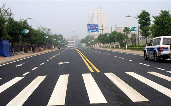 平川标线涂料在平川环氧地坪项目中的选择与应用